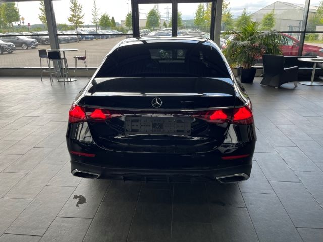 Mercedes-Benz E 220 2024