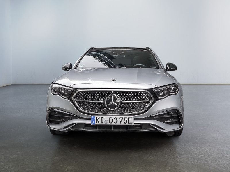 Mercedes-Benz E 300 2025