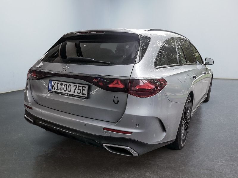 Mercedes-Benz E 300 2025