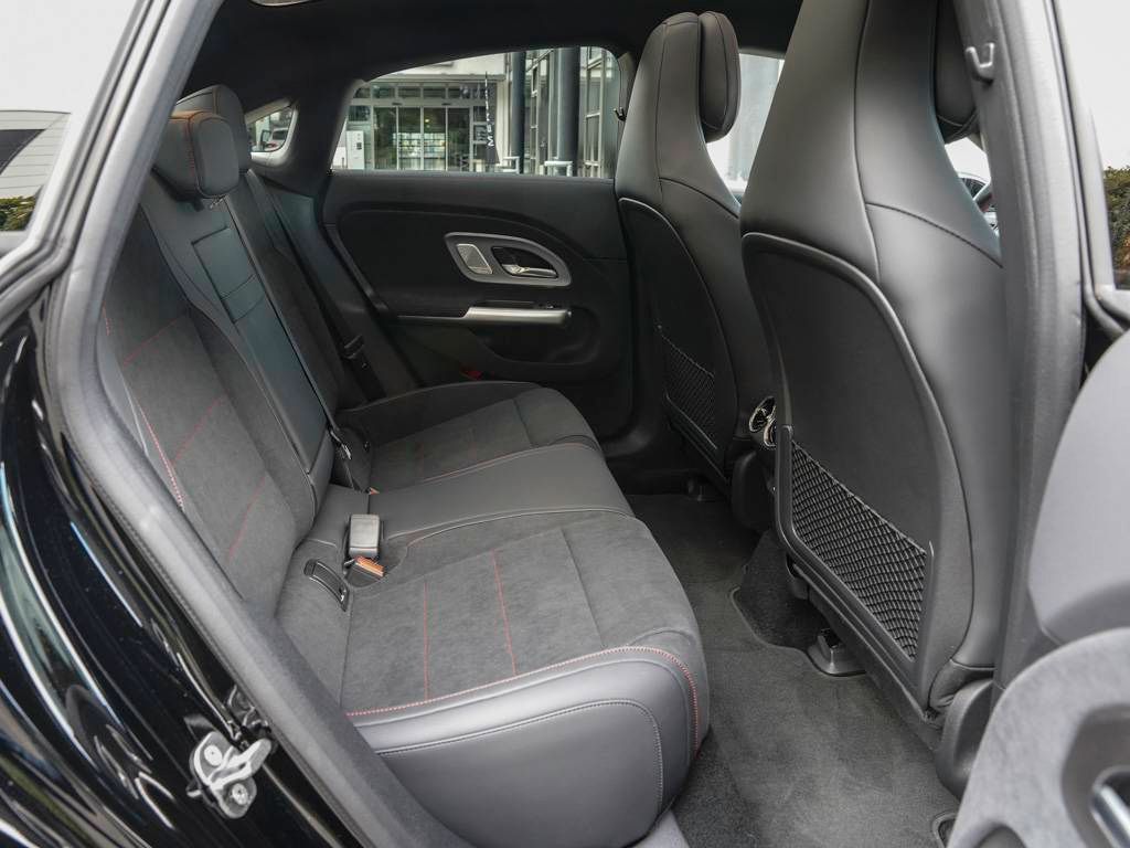 Mercedes-Benz CLA 250 2025