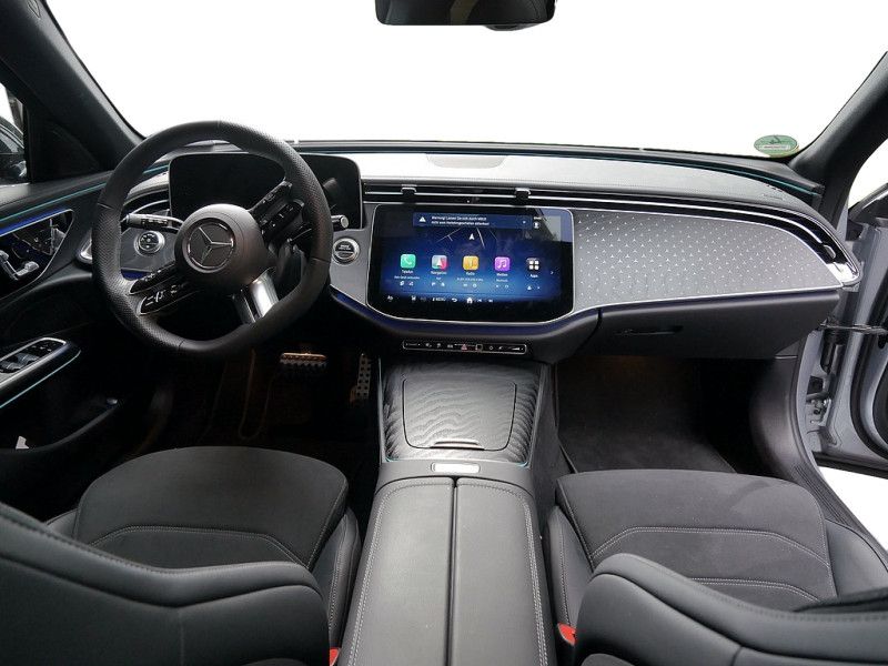 Mercedes-Benz E 300 2025