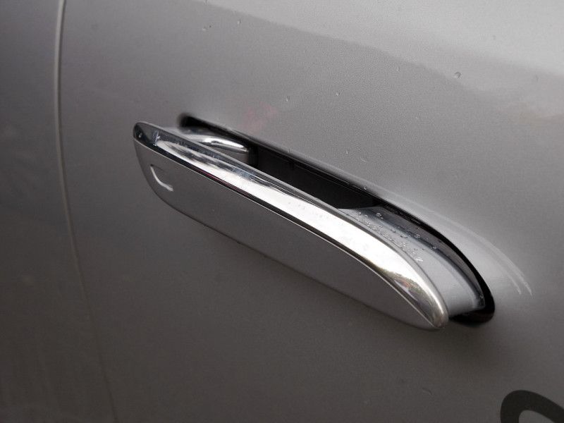 Mercedes-Benz E 300 2025