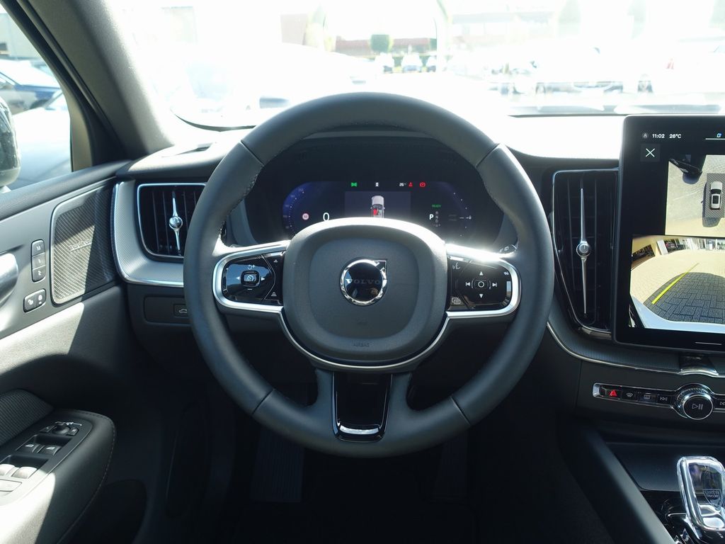 Volvo XC60 2025