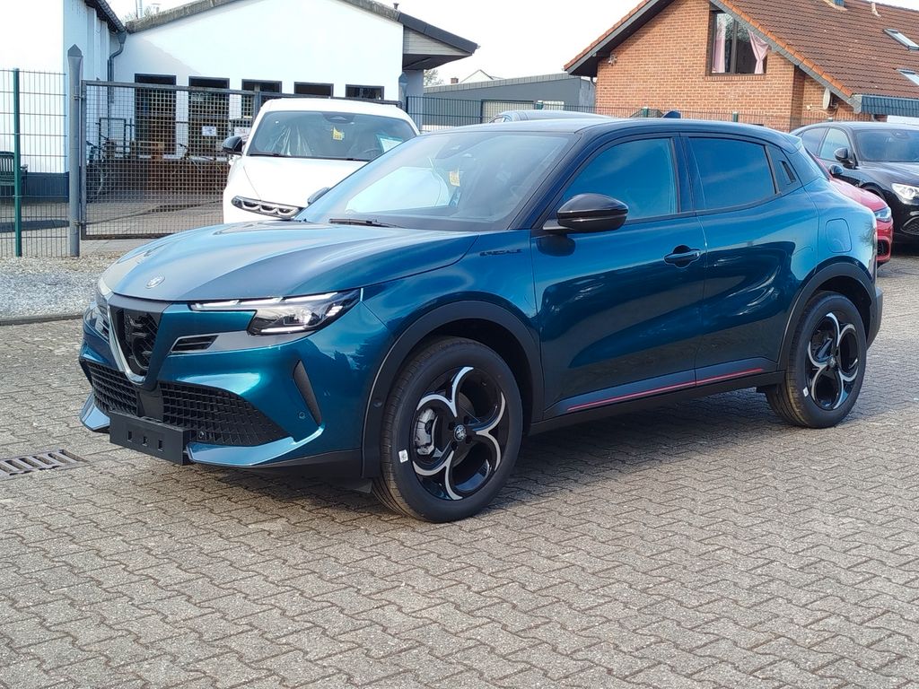 Alfa Romeo Junior 2025