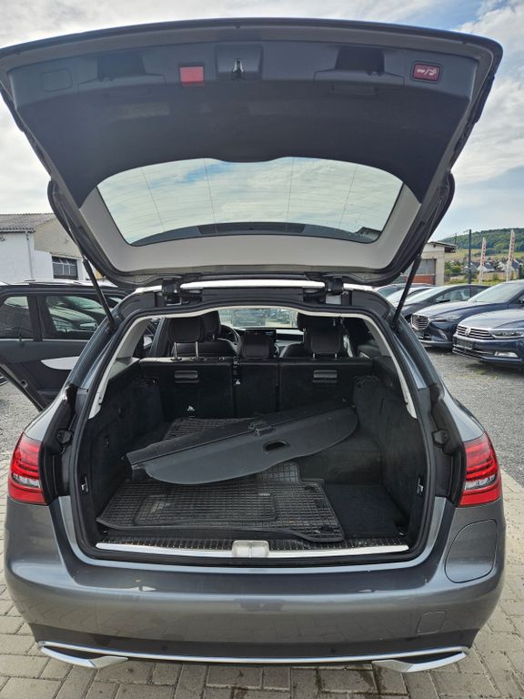 Mercedes-Benz C 300 2020