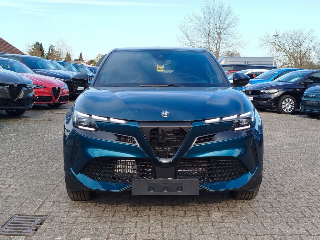 Alfa Romeo Junior 2025