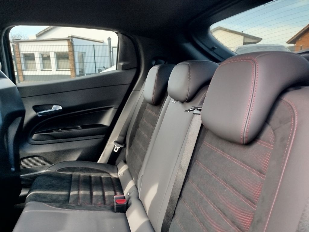 Alfa Romeo Junior 2025