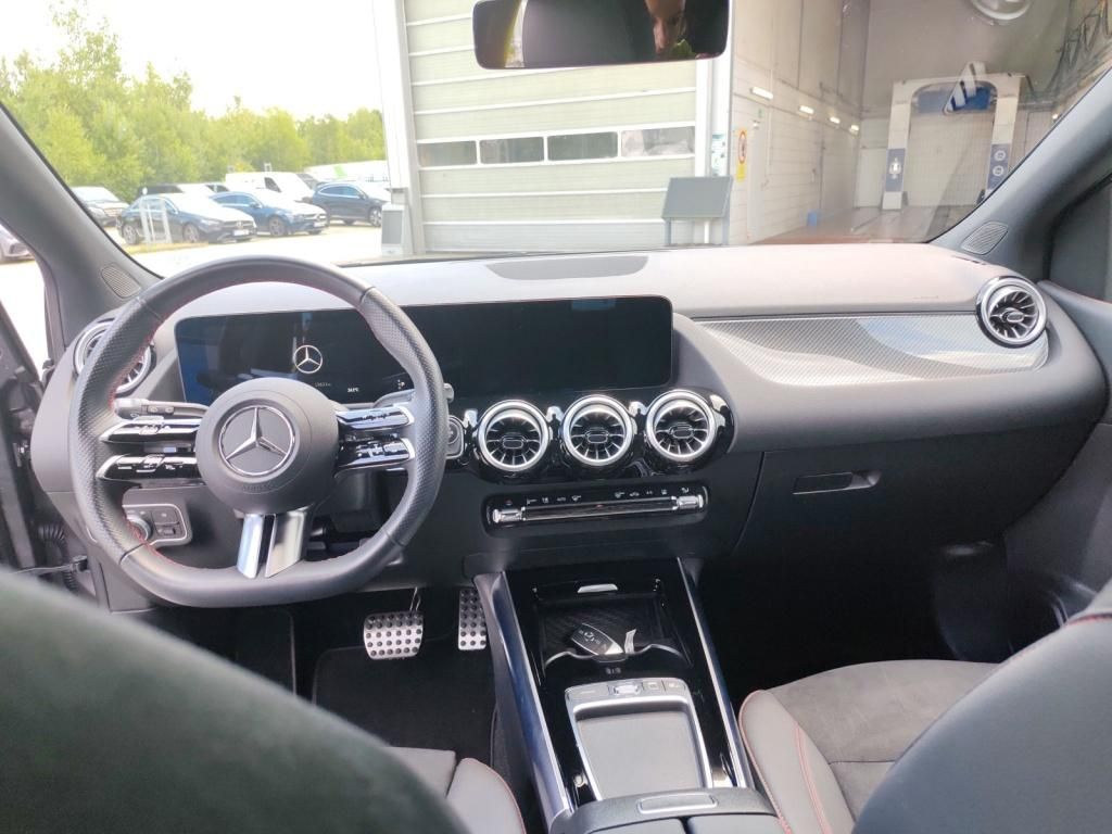 Mercedes-Benz B 250 2024