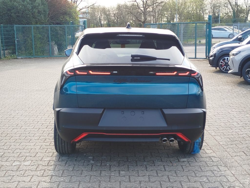 Alfa Romeo Junior 2025