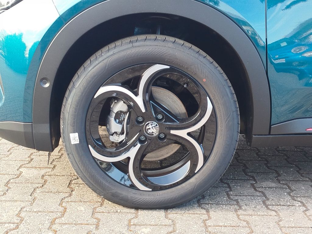 Alfa Romeo Junior 2025