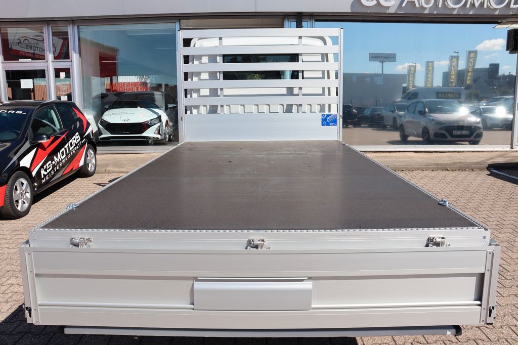 Maxus Deliver 9 2025