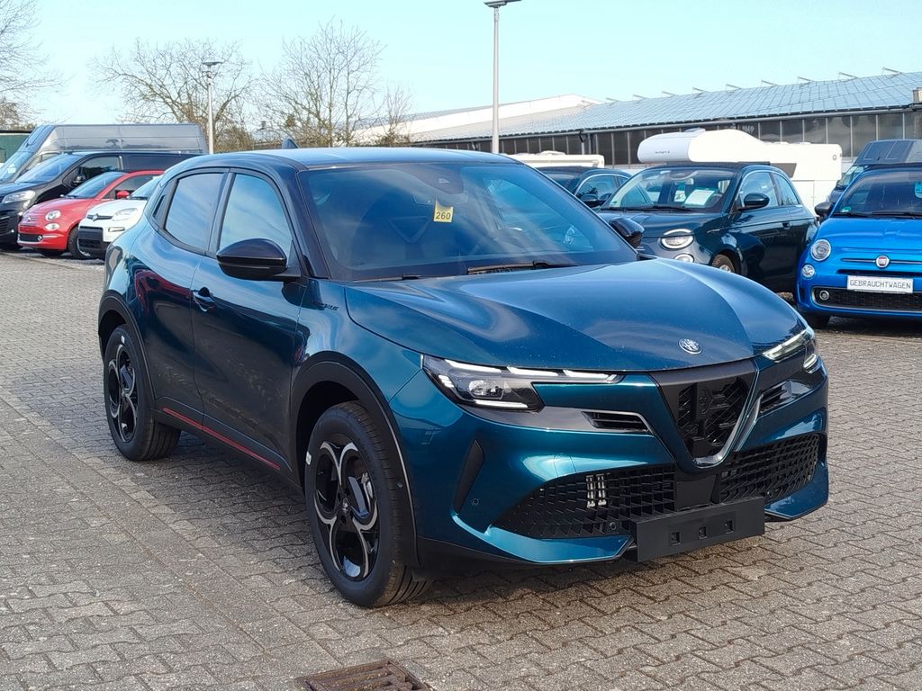 Alfa Romeo Junior 2025