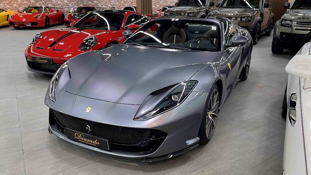Ferrari 812 2022