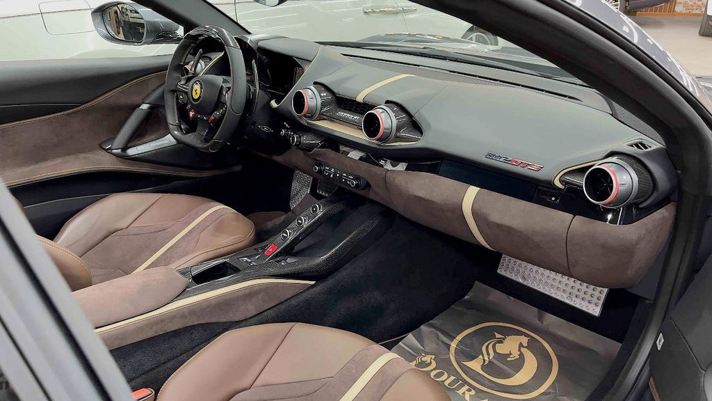 Ferrari 812 2022