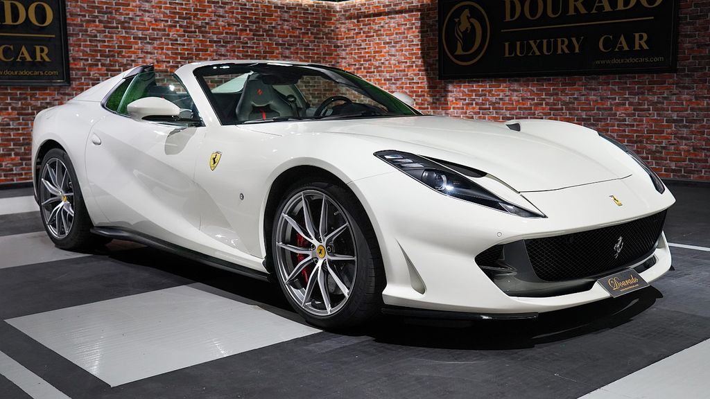 Ferrari 812 2022