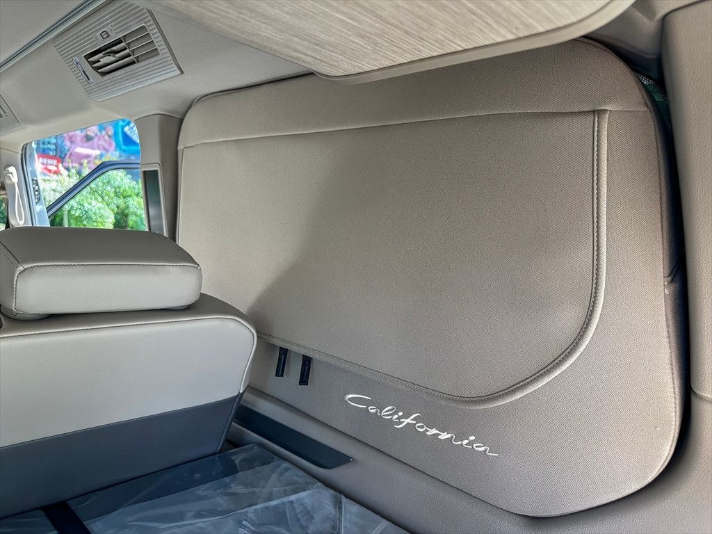 Volkswagen T7 California