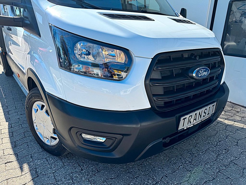 Ford Transit 2023