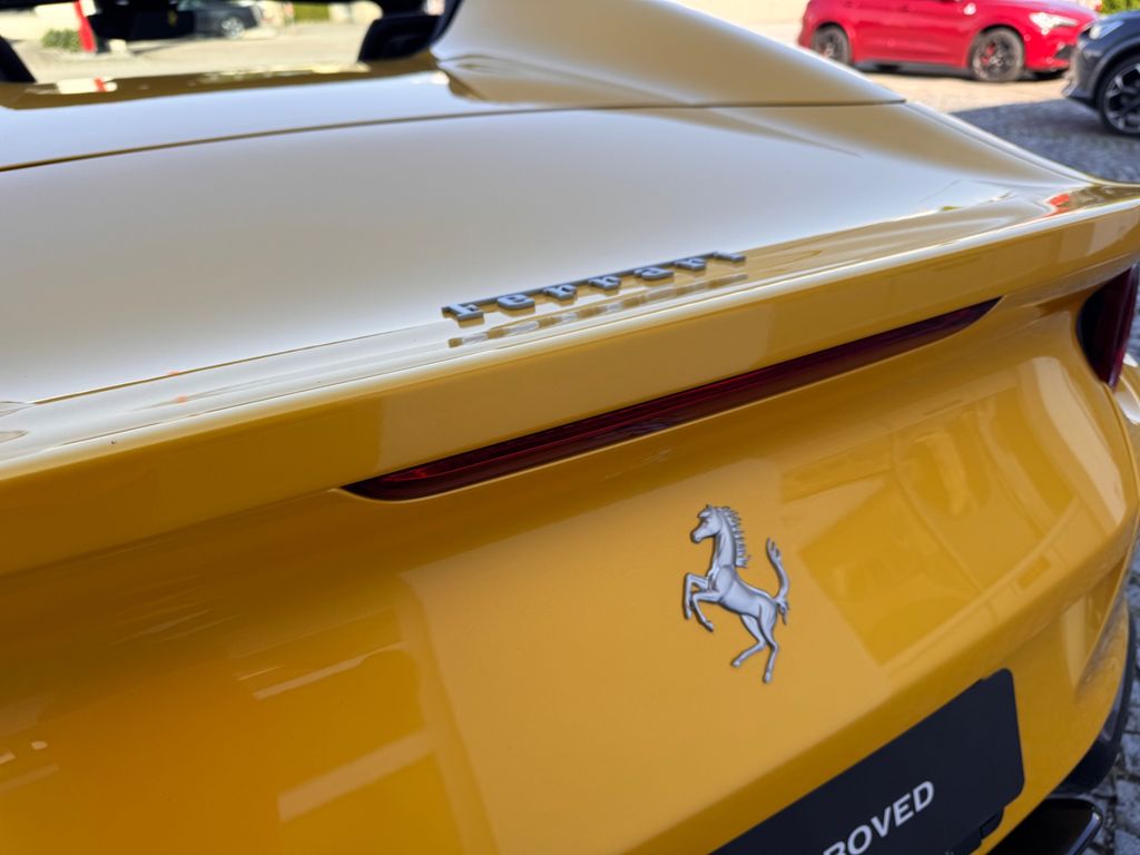 Ferrari 812 2024