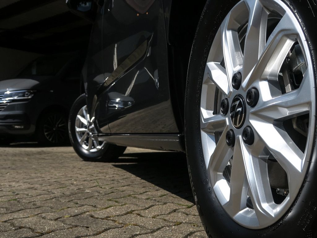 Volkswagen T7 California