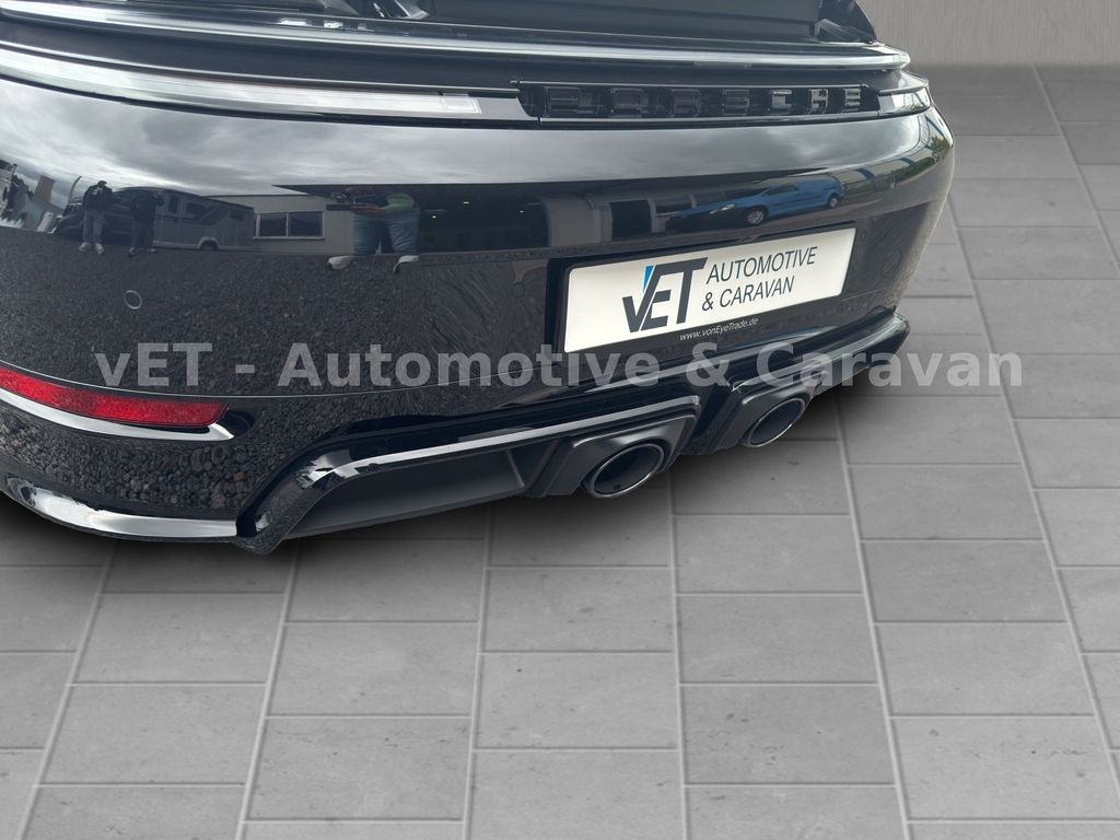 Porsche 992 2025