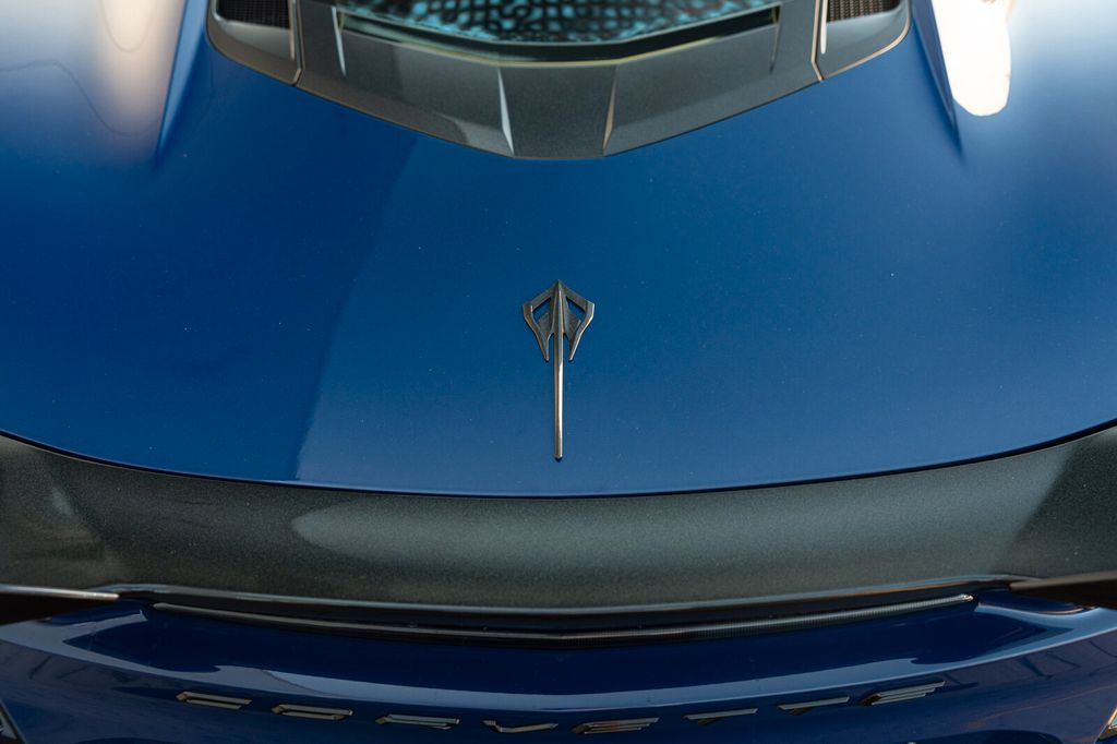 Corvette C8 2025