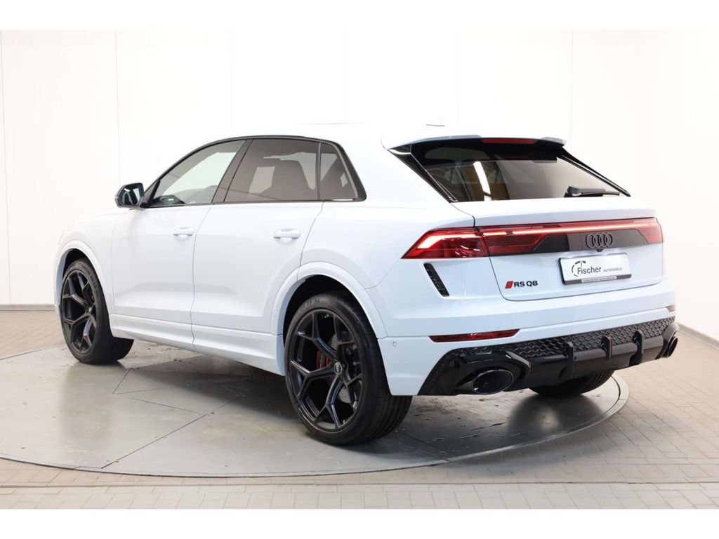 Audi RSQ8 2025