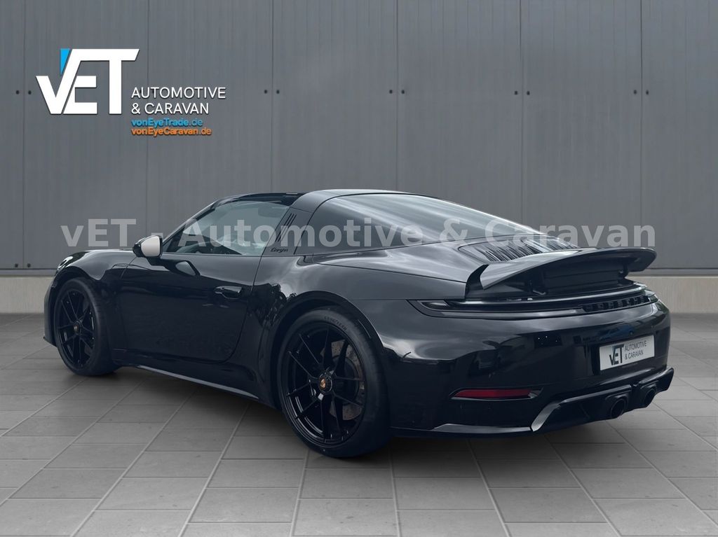 Porsche 992 2025