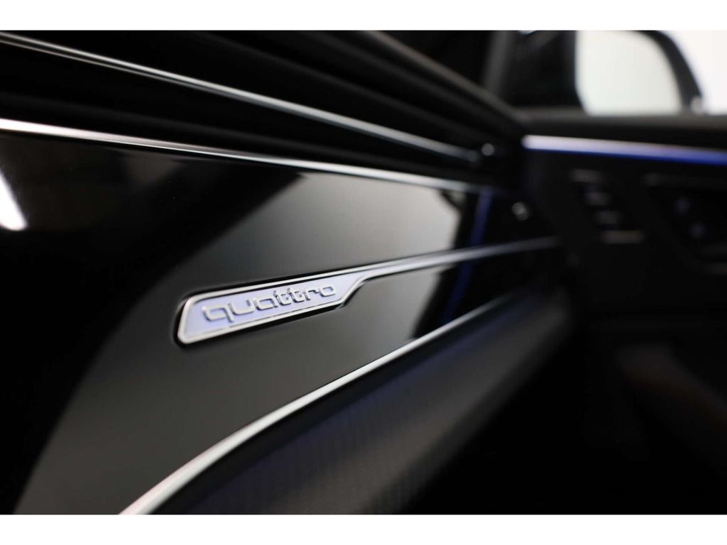 Audi RSQ8 2025