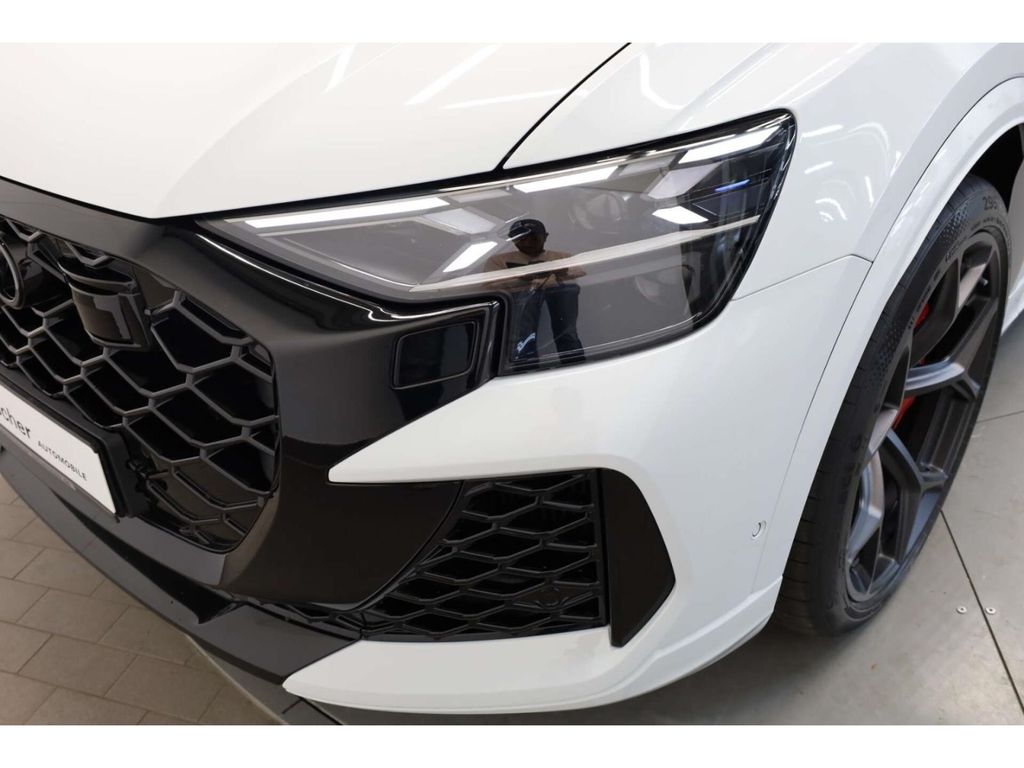 Audi RSQ8 2025