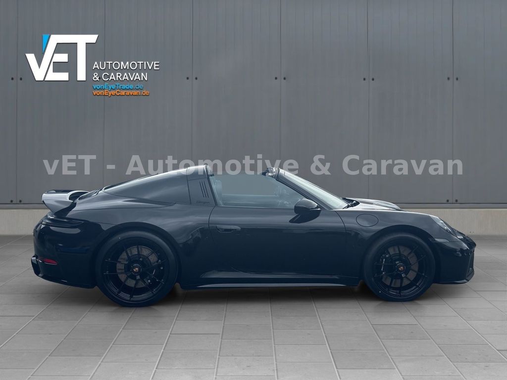 Porsche 992 2025