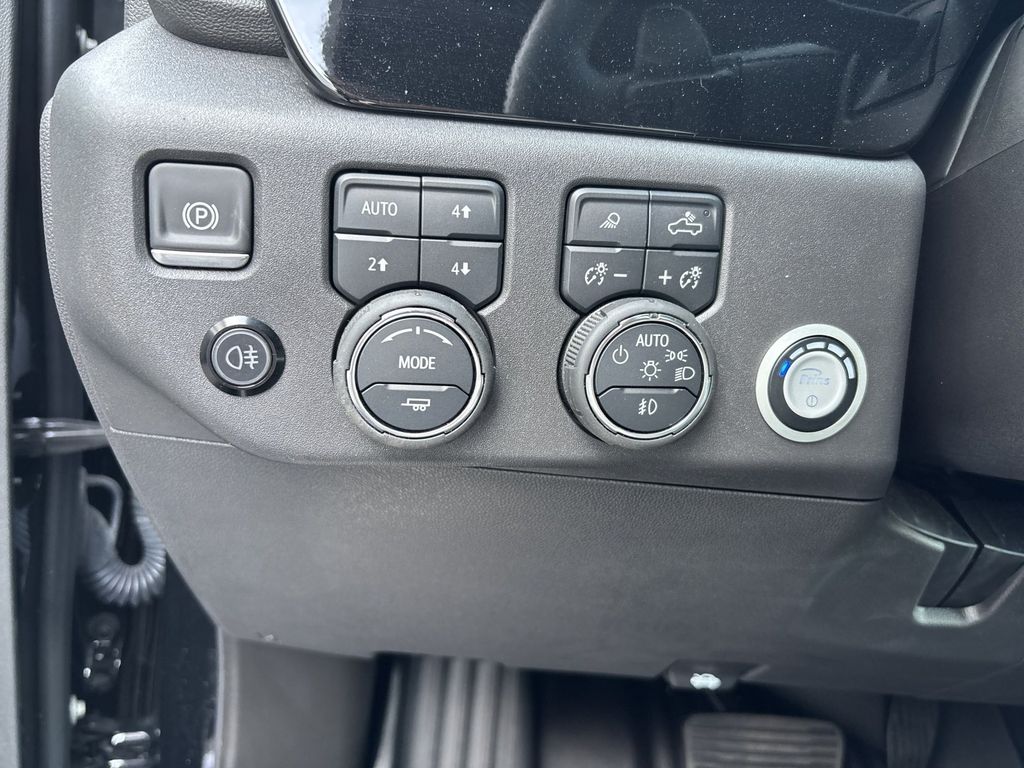 Chevrolet Silverado 2025