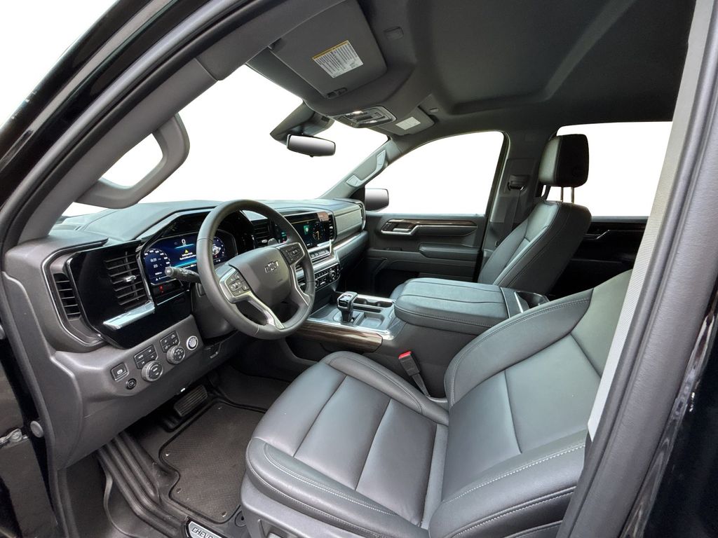 Chevrolet Silverado 2025