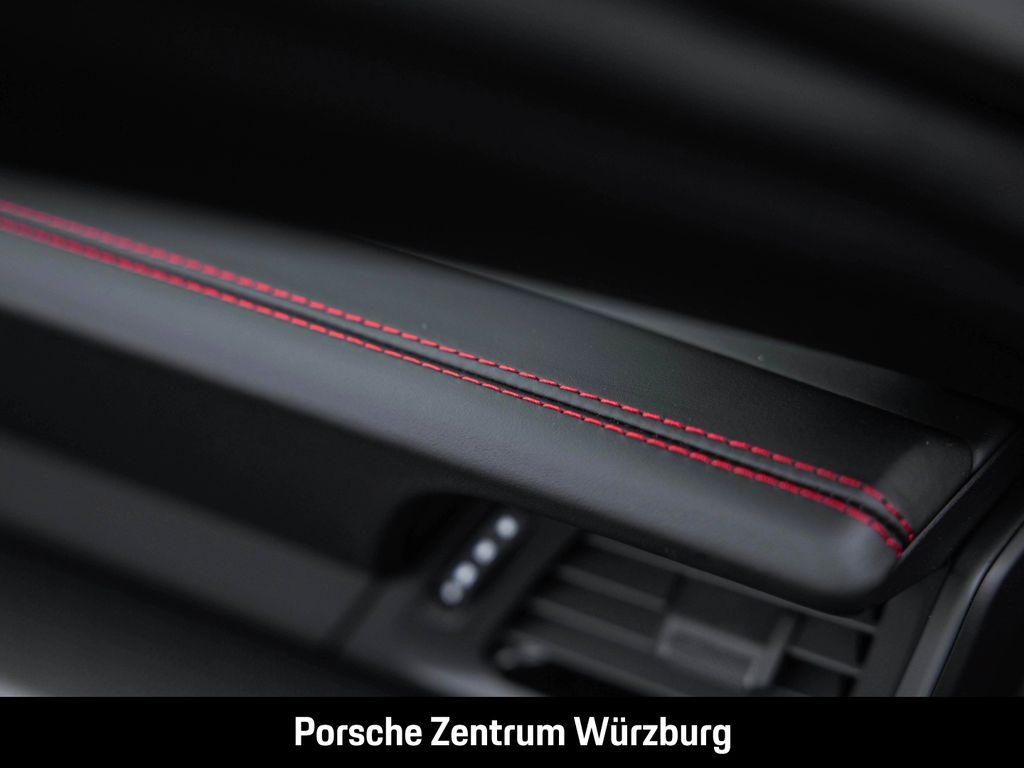 Porsche 992 2025