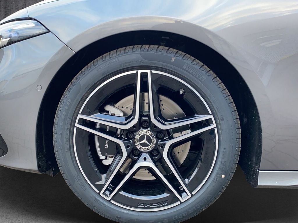 Mercedes-Benz A 220 2024