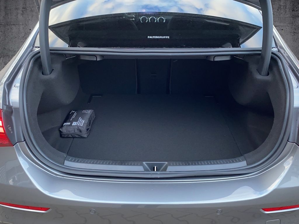 Mercedes-Benz A 220 2024