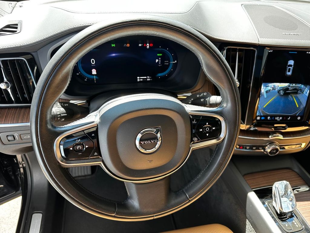 Volvo XC60 2022