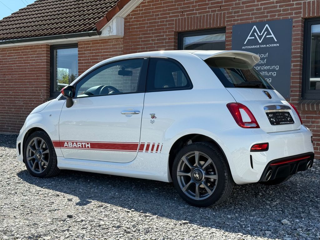 Abarth 595 2022