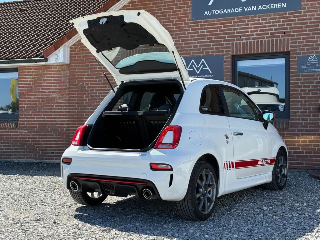 Abarth 595 2022