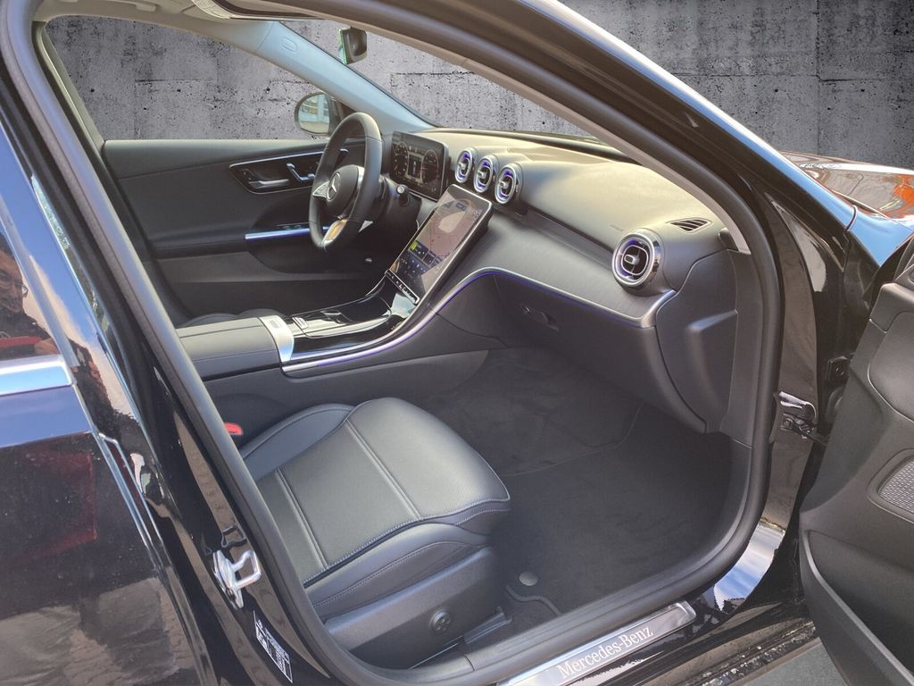 Mercedes-Benz C 220 2025