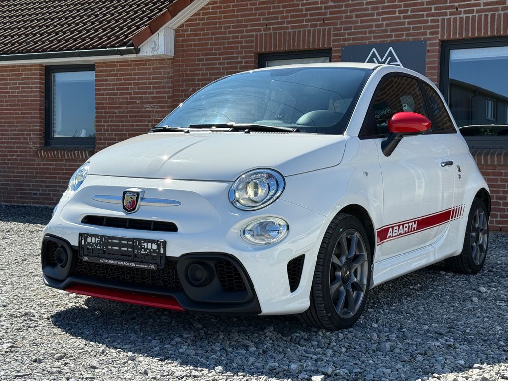 Abarth 595 2022