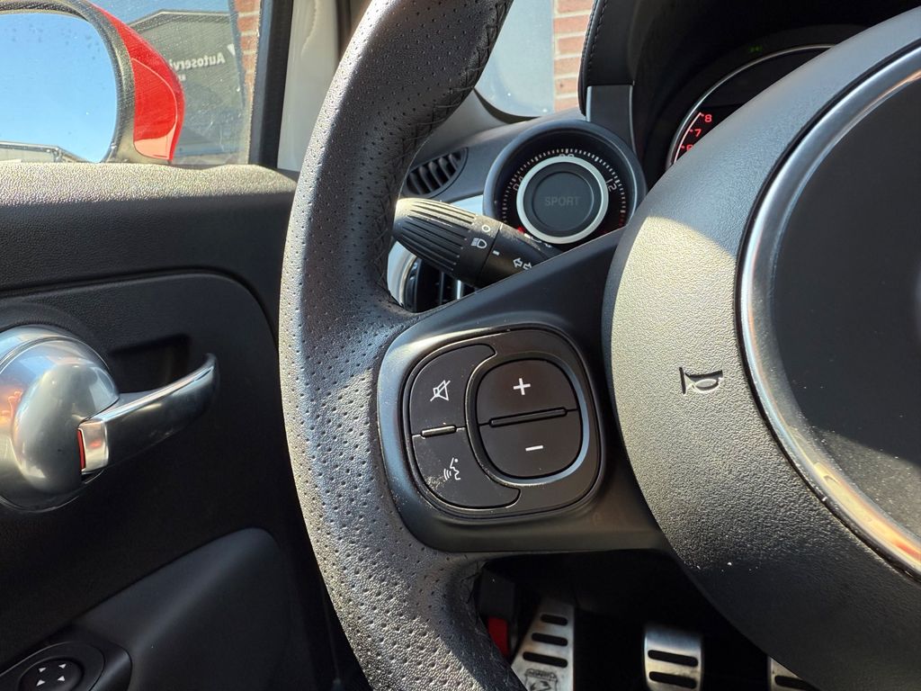 Abarth 595 2022