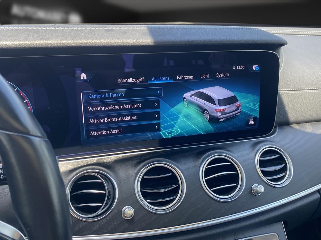 Mercedes-Benz E 300 2022