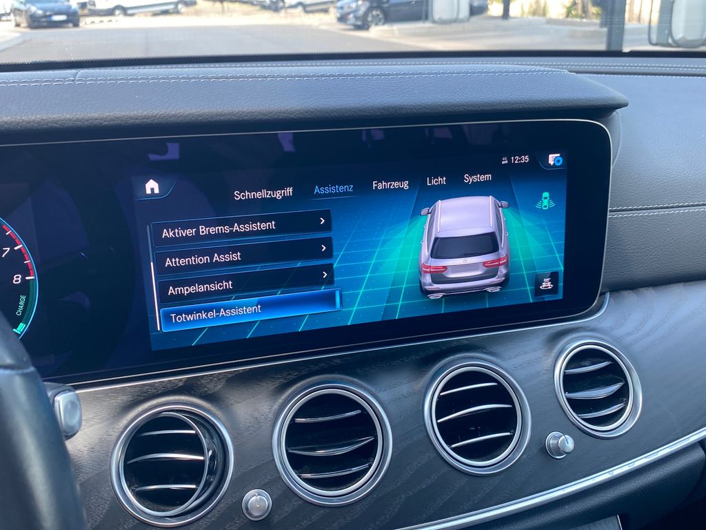 Mercedes-Benz E 300 2022