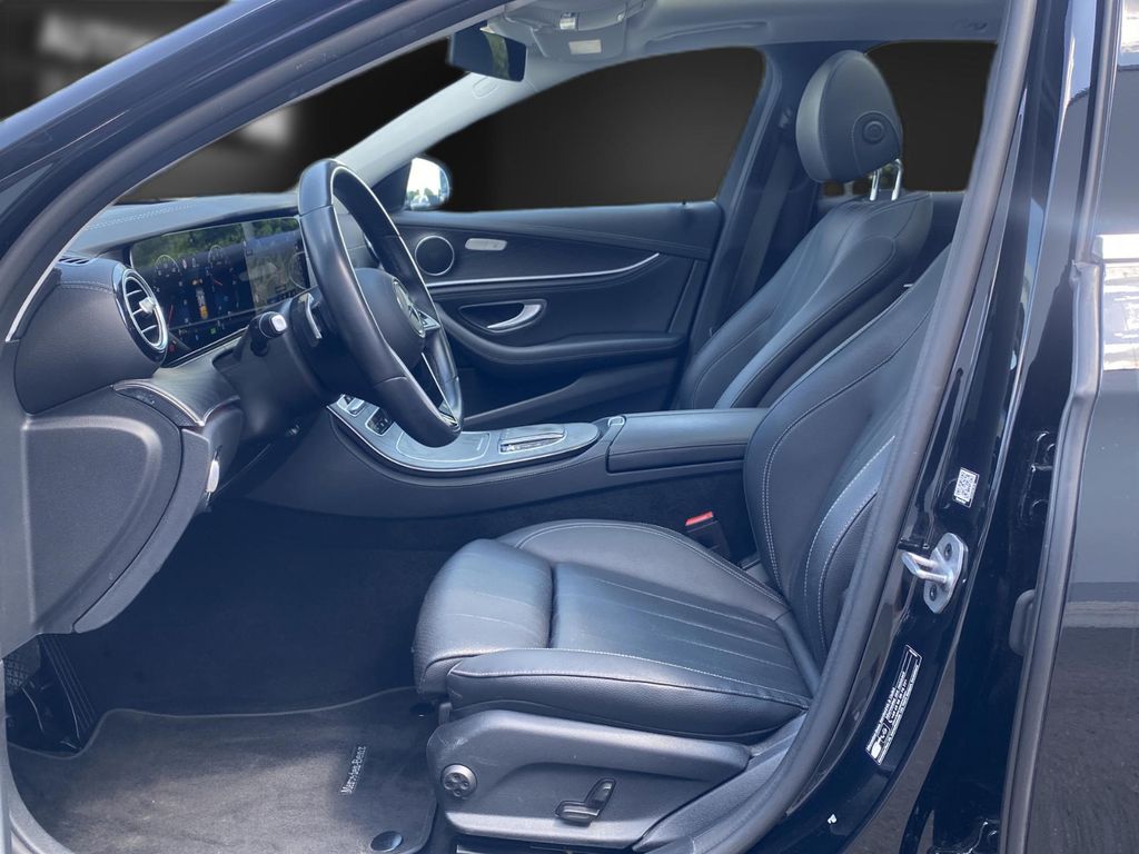 Mercedes-Benz E 300 2022