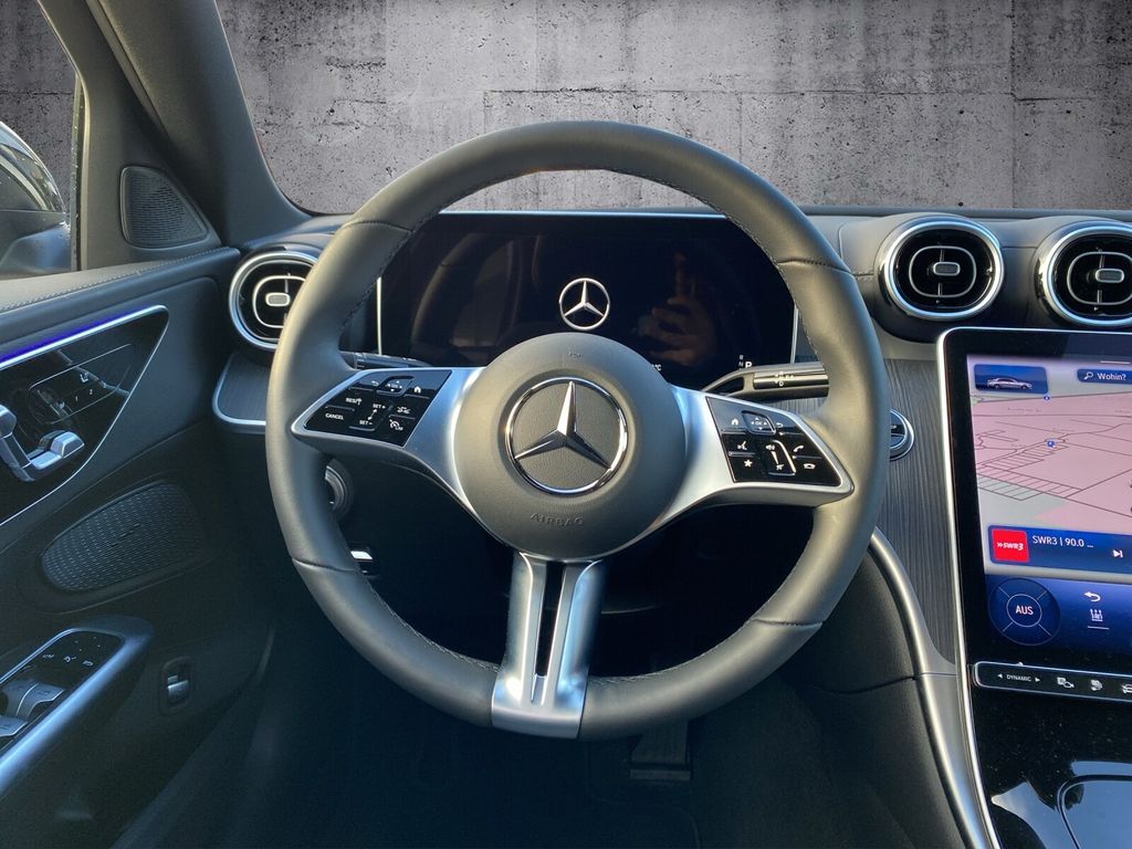 Mercedes-Benz C 300 2025