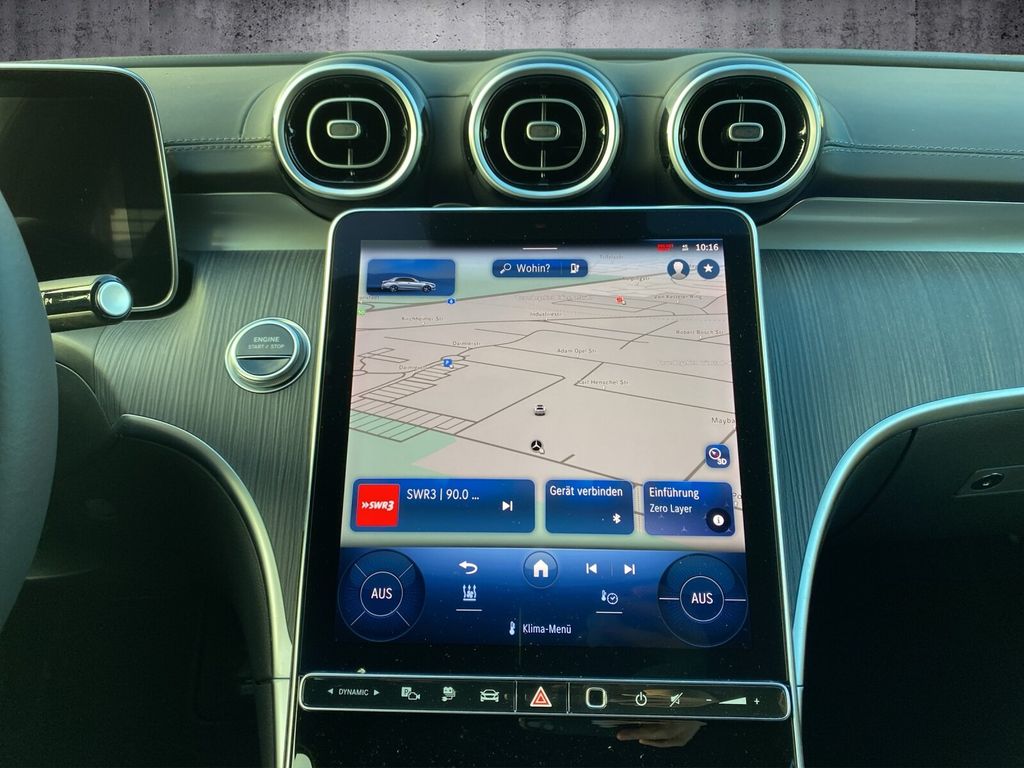 Mercedes-Benz C 300 2025