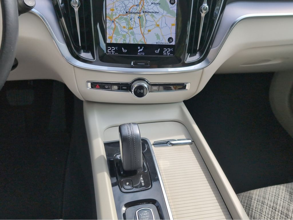 Volvo V60 2021