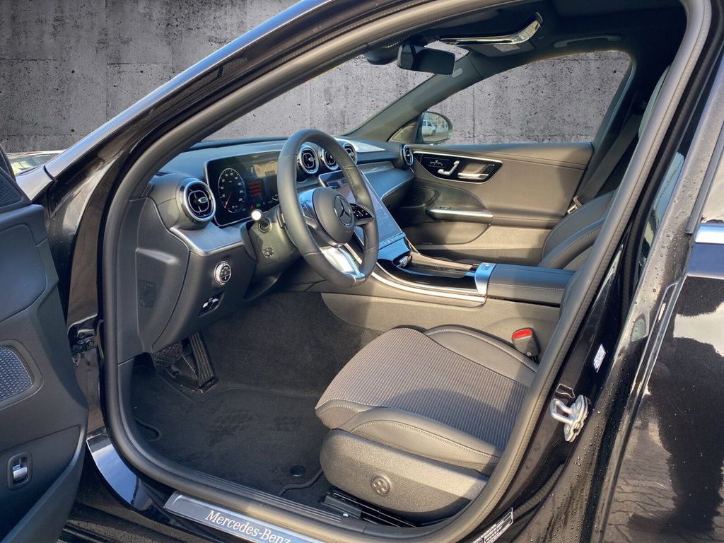 Mercedes-Benz C 300 2025