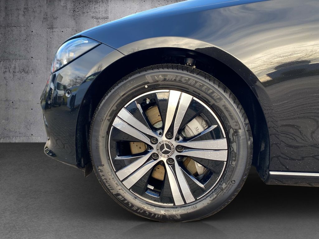 Mercedes-Benz C 300 2025