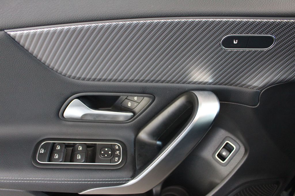 Mercedes-Benz A 250 2024